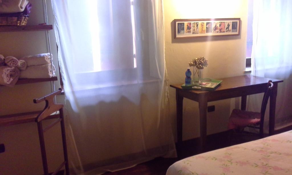 B&B Ai Tre Confini Monzambano Bagian luar foto