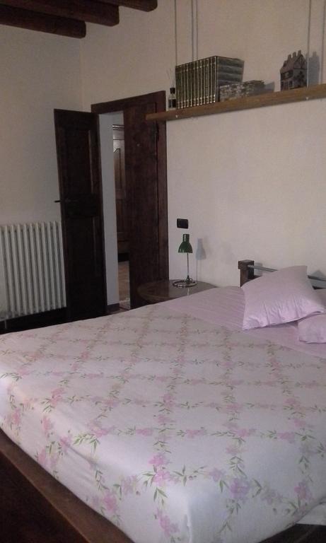 B&B Ai Tre Confini Monzambano Bagian luar foto